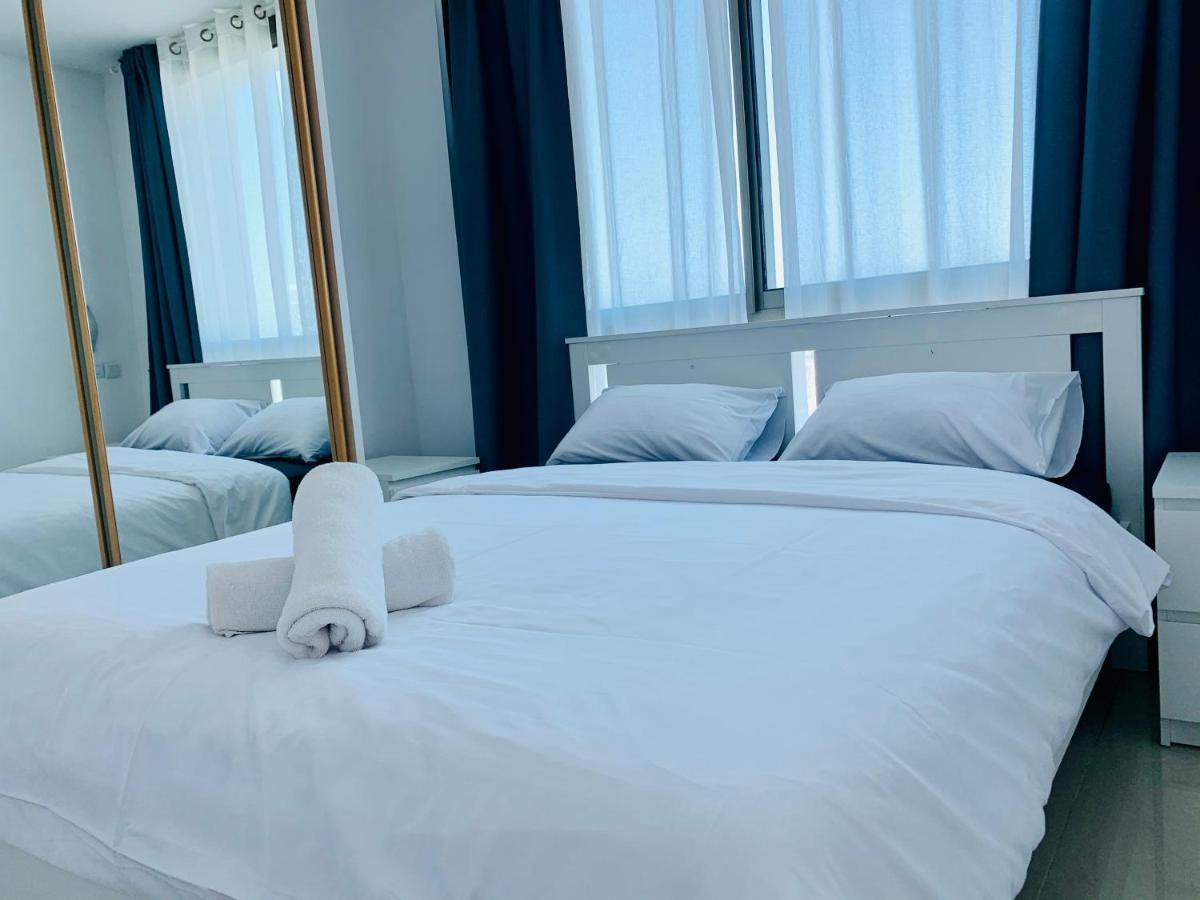 C Tower Apartments Нетанья Екстер'єр фото