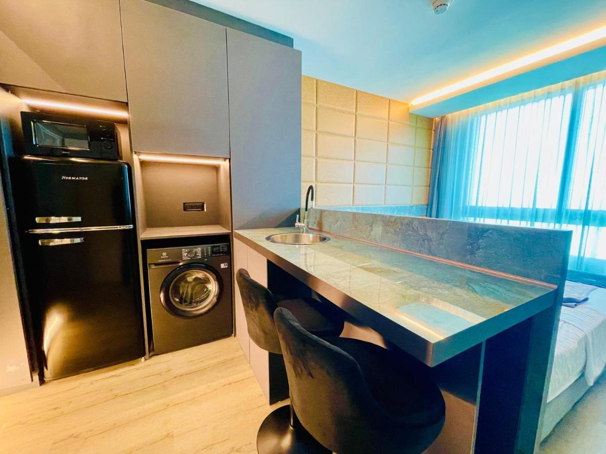 C Tower Apartments Нетанья Екстер'єр фото