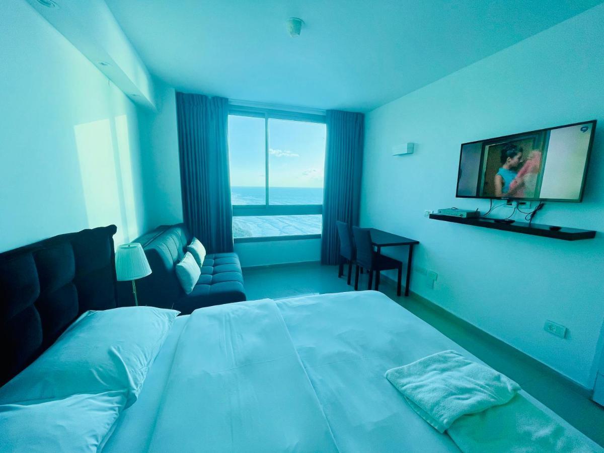 C Tower Apartments Нетанья Екстер'єр фото