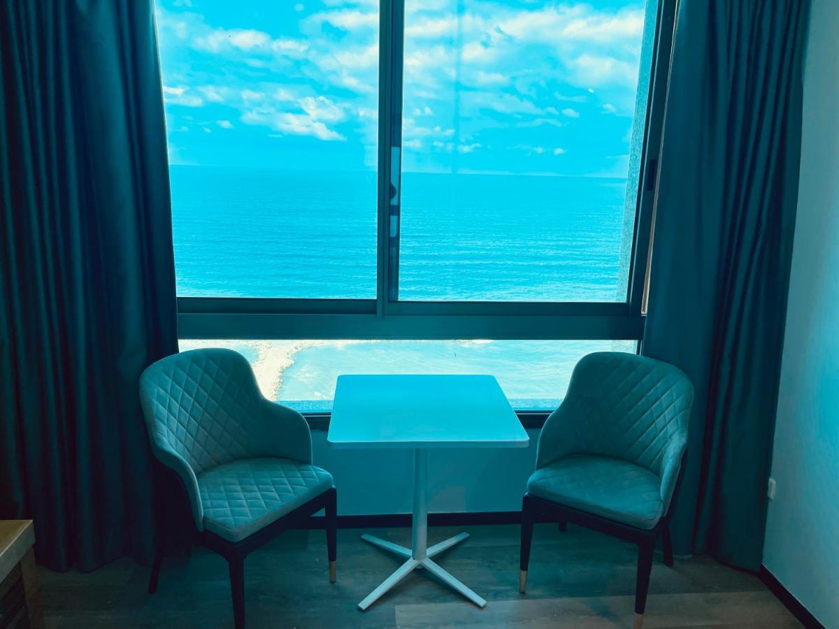 C Tower Apartments Нетанья Екстер'єр фото